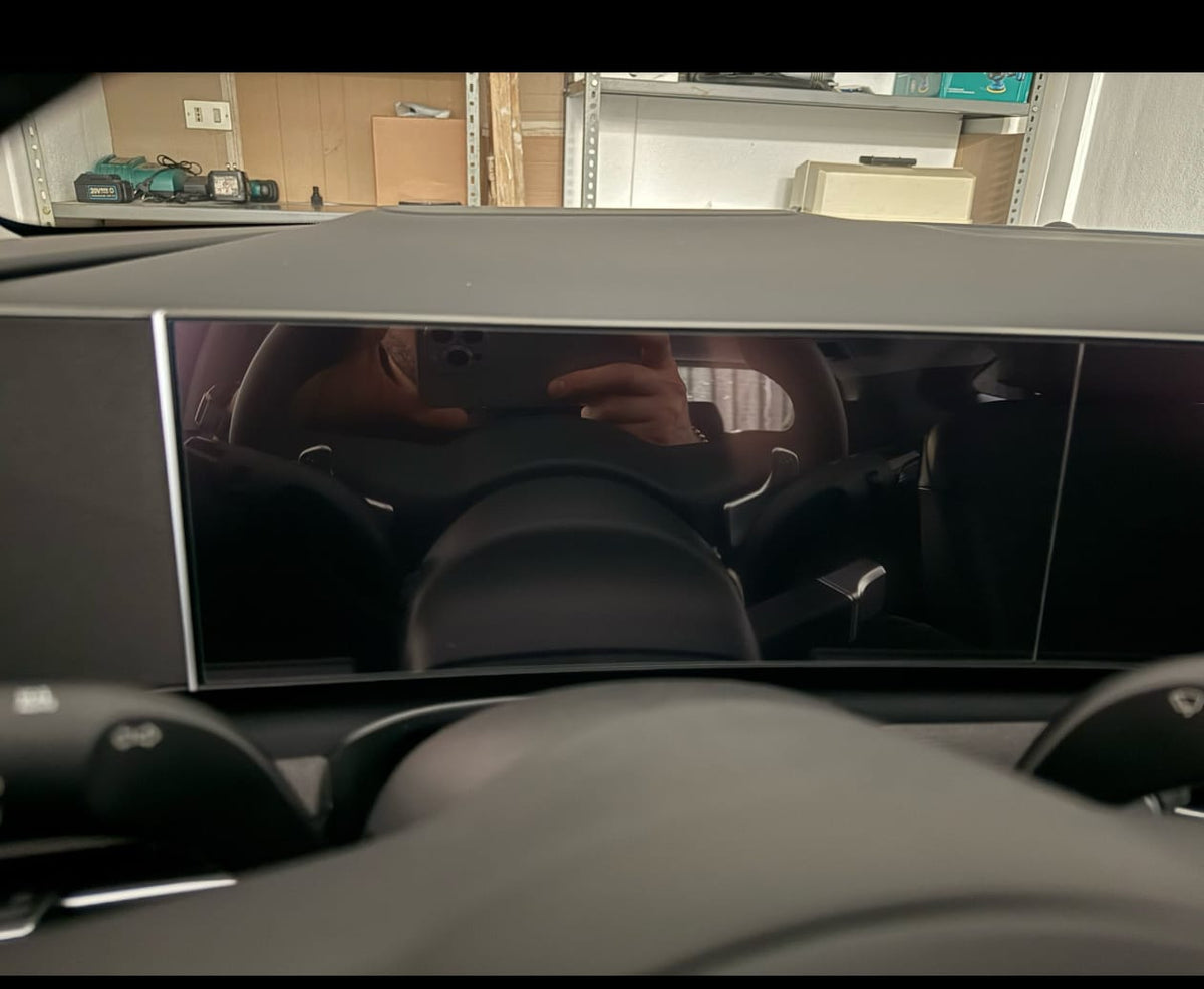 Hyundai Tucson Hybrid Infotainment Screen Tempered Glass Protector (1-Piece)