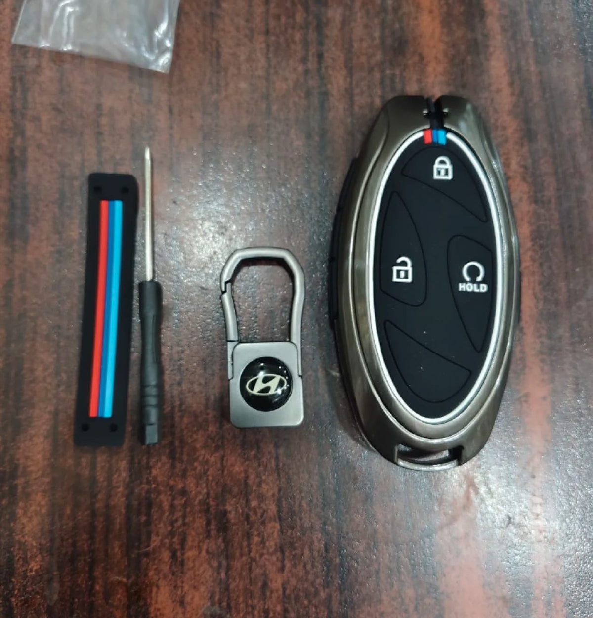 Hyundai Tucson Hybrid Premium Zinc Alloy Smart Car Key Cover with Leather Keychain (Copy)