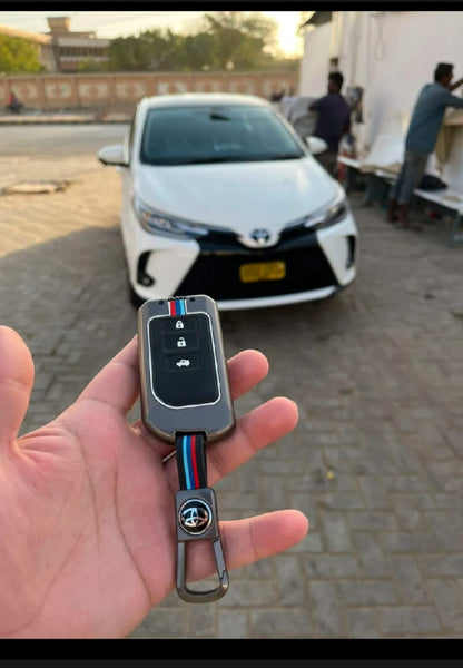 Toyota Yaris Premium Zinc Alloy Smart Car Key Cover with Leather Keychain