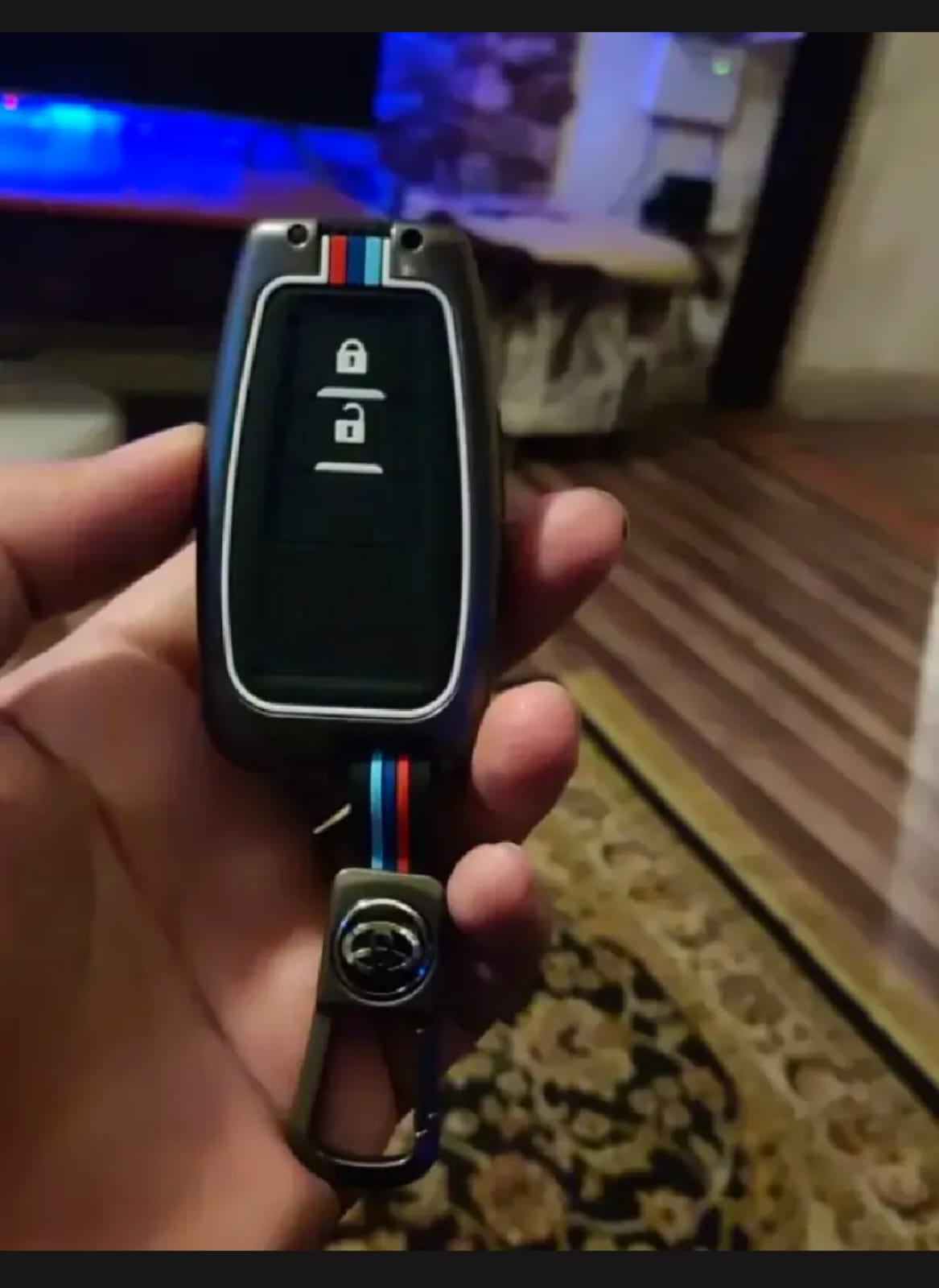 Toyota Prius 2015-2022 Premium Zinc Alloy Smart Car Key Cover with Leather Keychain