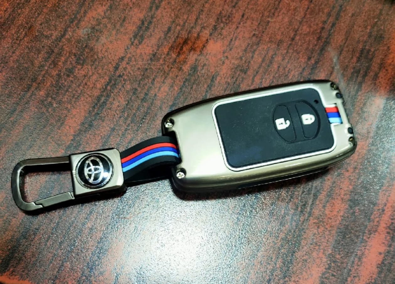 Toyota Aqua Premium Zinc Alloy Smart Car Key Cover with Leather Keychain