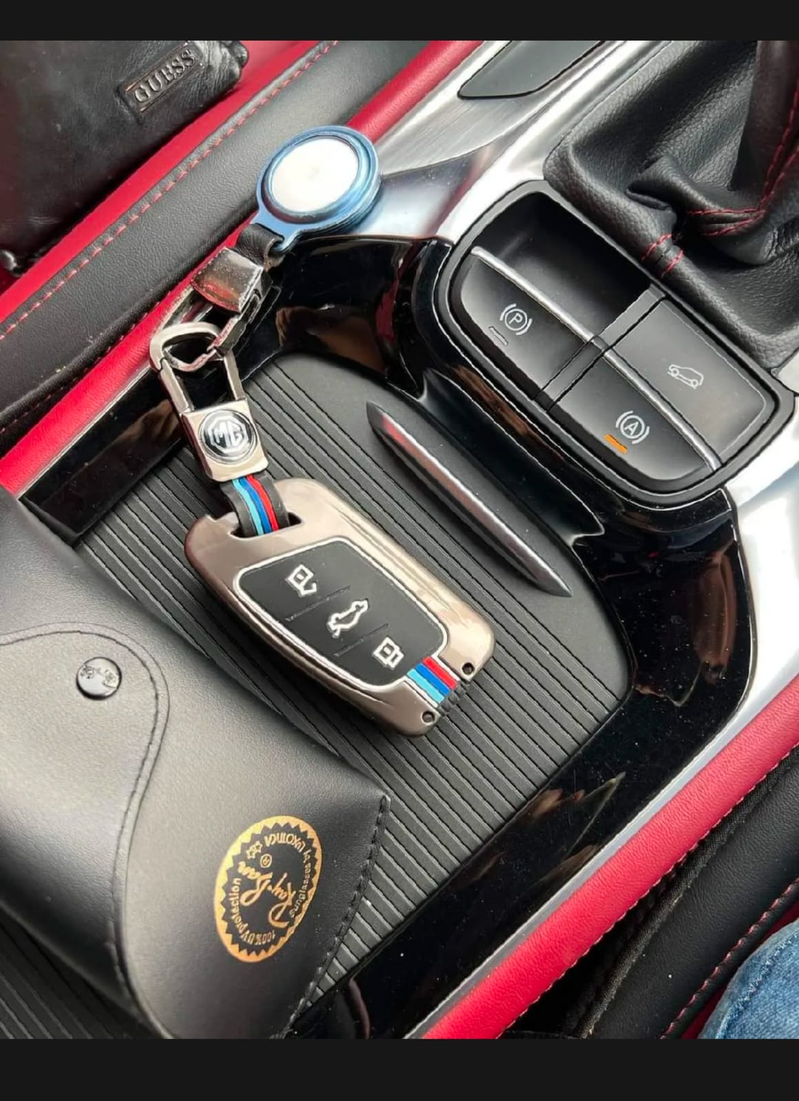 Mg Hs Premium Zinc Alloy Smart Car Key Cover with Leather Keychain