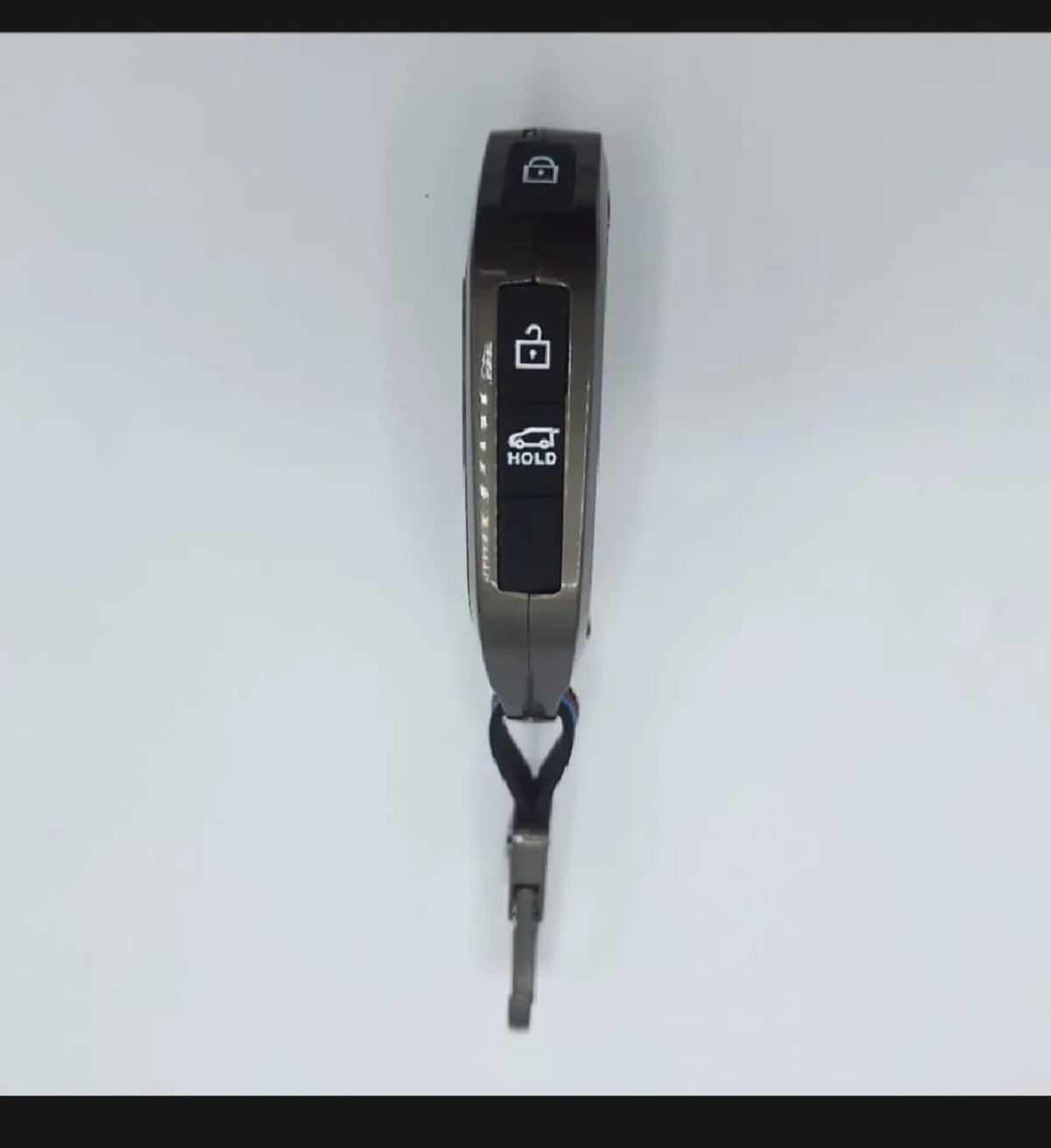Kia Sorento Hybrid Premium Zinc Alloy Smart Car Key Cover with Leather Keychain