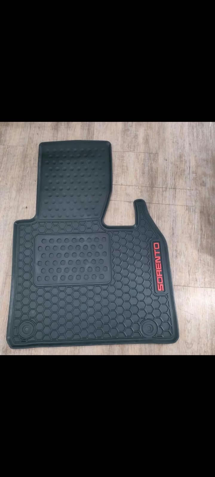 Kia Sorento 2021-2026 Premium Latex Rubber PVC Car Floor Mats – Custom Fit Heavy Duty Waterproof | 4 Pcs Set