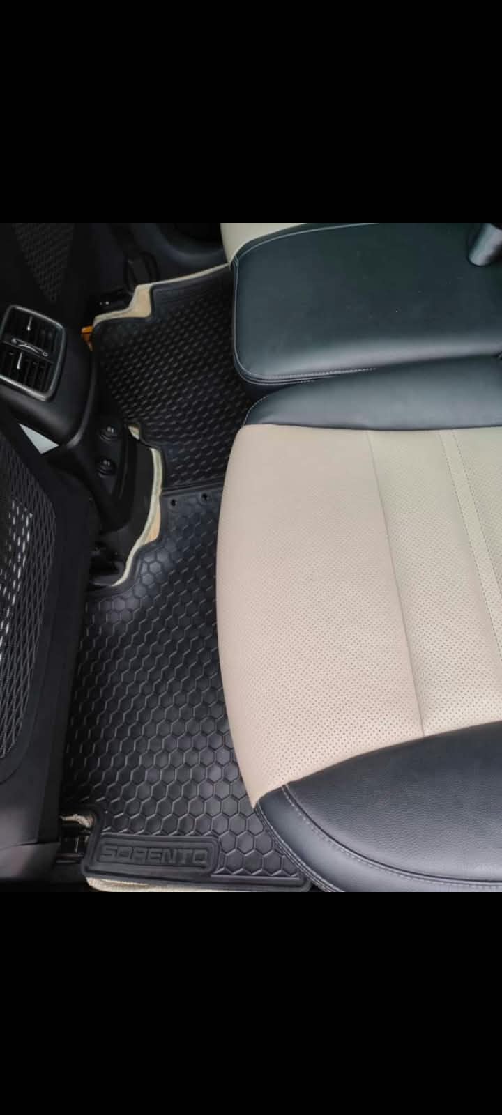 Kia Sorento 2021-2026 Premium Latex Rubber PVC Car Floor Mats – Custom Fit Heavy Duty Waterproof | 4 Pcs Set
