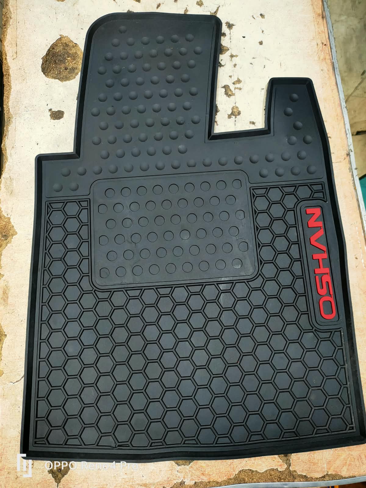 Changan Oshan X7 Premium Latex Rubber PVC Car Floor Mats – Custom Fit Heavy Duty Waterproof | 3 & 4 Pcs Sets