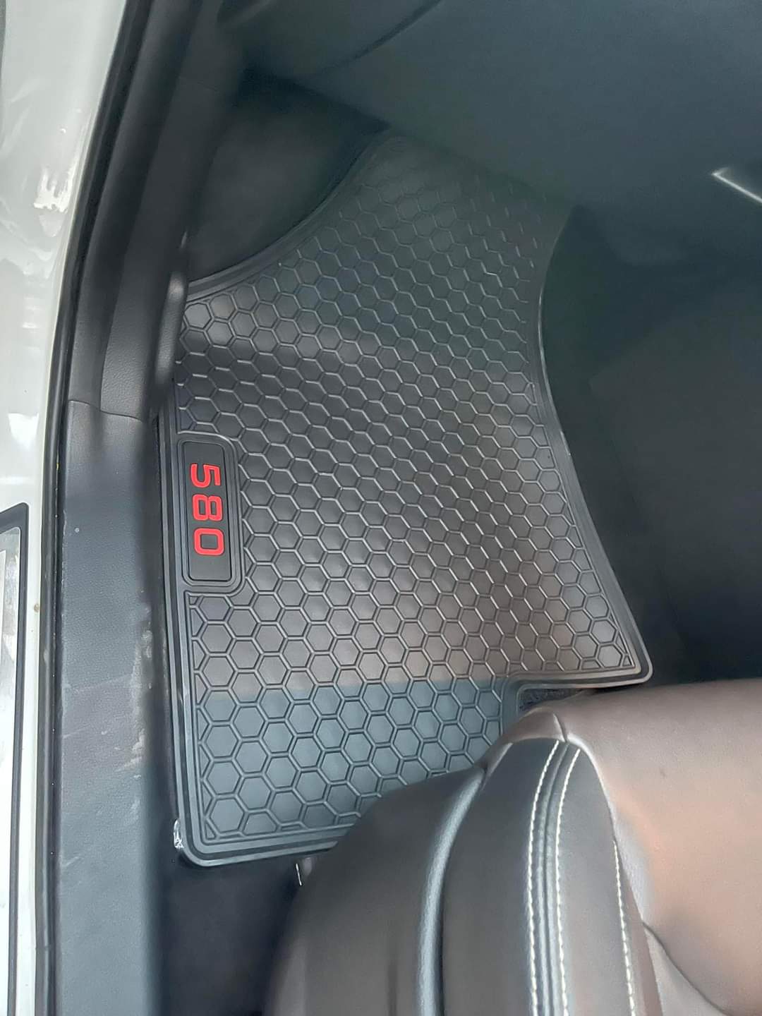 DFSK Glory 580 Pro Premium Latex Rubber PVC Car Floor Mats – Custom Fit Heavy Duty Waterproof | 4 Pcs Set
