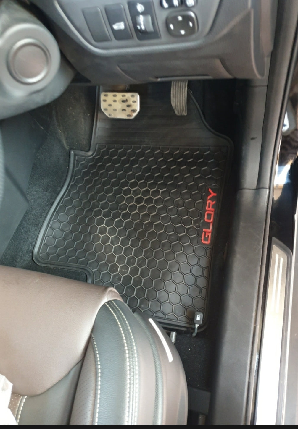 DFSK Glory 580 Pro Premium Latex Rubber PVC Car Floor Mats – Custom Fit Heavy Duty Waterproof | 4 Pcs Set