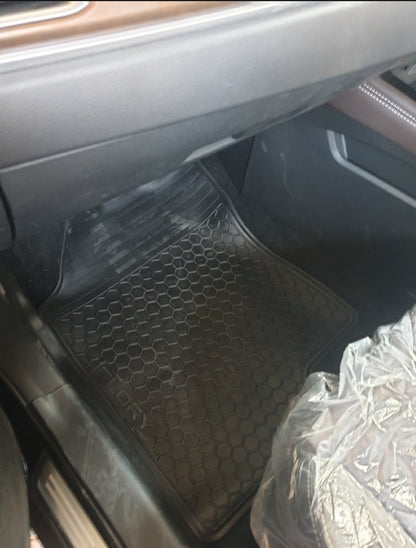 DFSK Glory 580 Pro Premium Latex Rubber PVC Car Floor Mats – Custom Fit Heavy Duty Waterproof | 4 Pcs Set